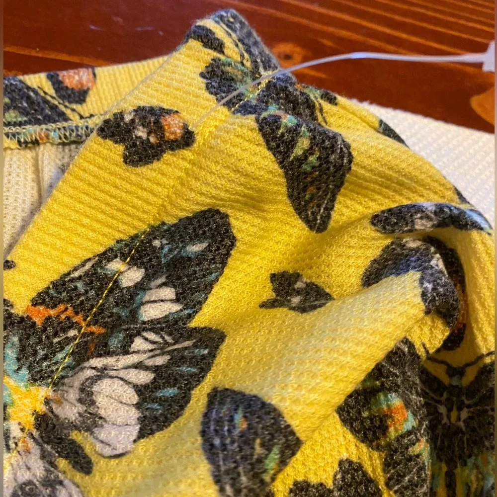 Butterfly print yellow strapless tube too shorts romper NWOT - Picture 6 of 6